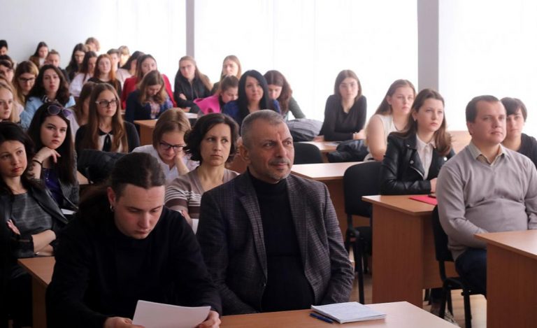 Наукова конференція на філфаку УжНУ
